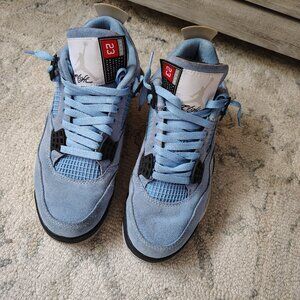 2021  Air Jordan 4 Retro "University Blue"-authentic